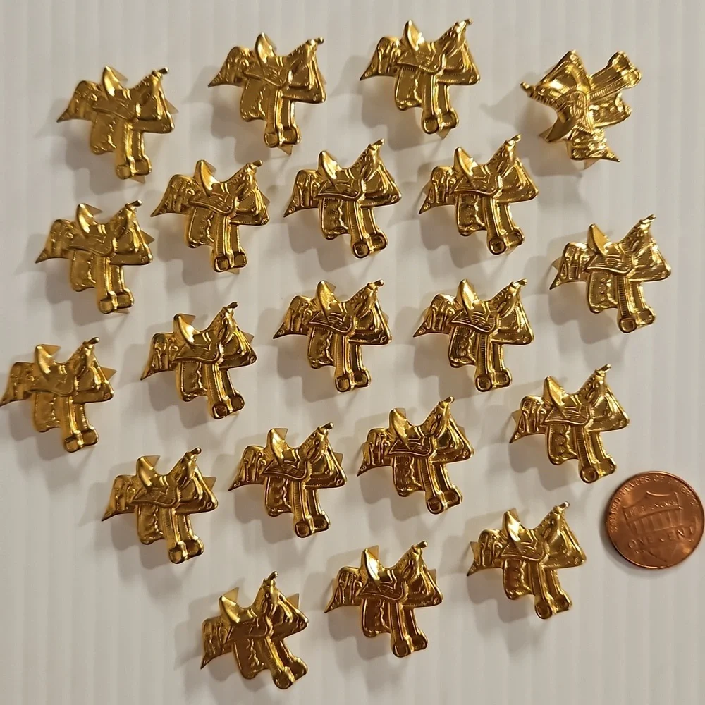 Lots of Western themed crafting brads charms and More silver blue gold - Picture 13 of 14